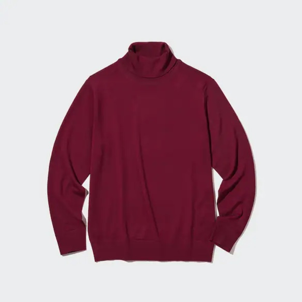 Uniqlo. 100% wool turtleneck. Size M